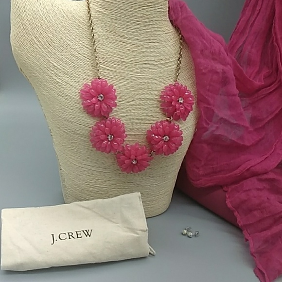 *Last One* J. Crew Dahlia Burst Necklace - Picture 2 of 7